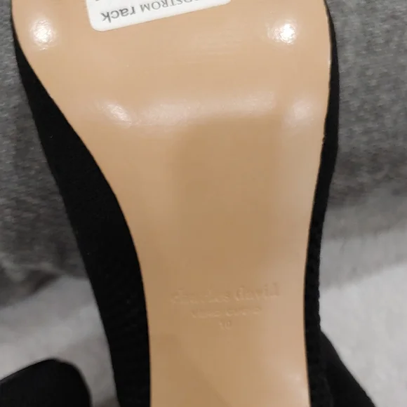 Charles David Elegant Black Ankle Boots - Picture 8 of 8